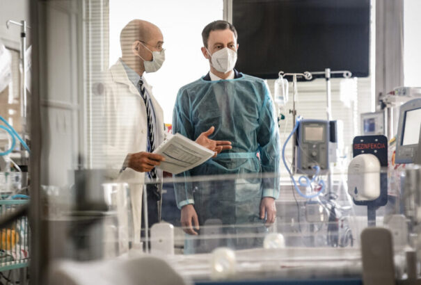 Heger: Ezek a kórházak kapnak támogatást az Újjáépítési Tervből