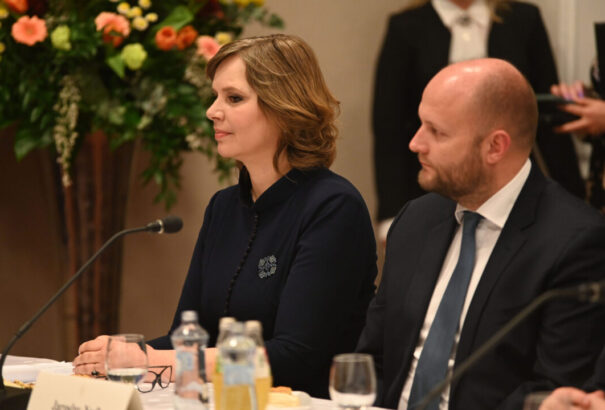 Felmérés: Remišová és az atlantista miniszterek a legmegbízhatatlanabb kormánytagok