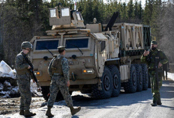 25 éve nem látott mértékű hadgyakorlatba kezdett Svédország
