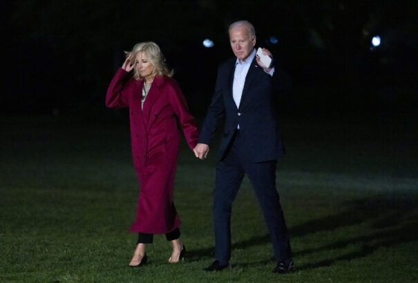 Bidenék közzétették adóbevallásukat, bevételük meghaladta a félmillió dollárt