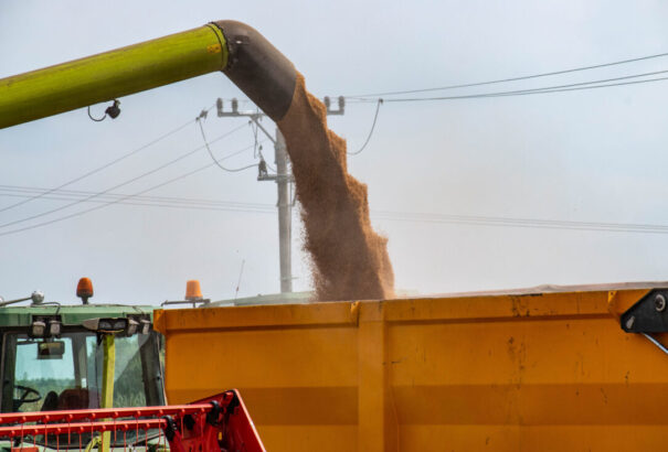 Brüsszeli kettős mérce: Az Európai Bizottság Varsót és Budapestet vádolja egyoldalú lépésekkel