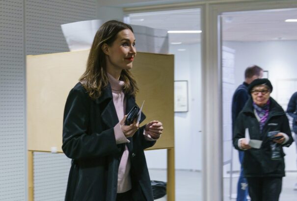 Finnország választ: Nagy eséllyel megbukhat Ukrajna egyik legelkötelezettebb támogatója