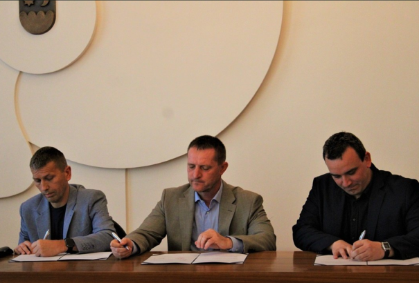 Az ipolyságiak Surányba mentek megtanulni, hogyan lehet újra gyógyszertárat nyitni a városban