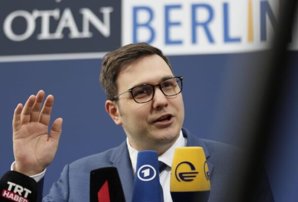 Lipavský: Lavrov bohóc Pavel elnökkel kapcsolatos kijelentései nevetségesek