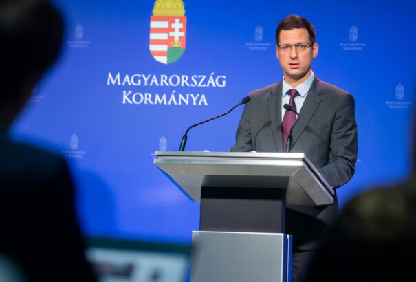 Gulyás Gergely: Az amerikai diplomácia nem tett le arról, hogy Magyarországot belepréselje a háborúpárti álláspontba