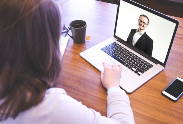 Online állásinterjúd lesz? Akkor így készülj fel!