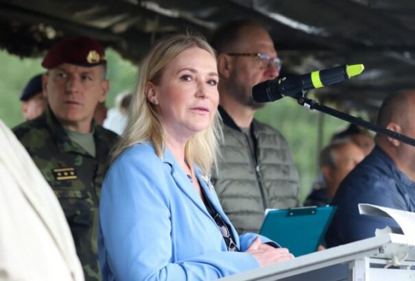 Černochová: A cseh hadsereg raktáraiban még vannak olyan felszerelések, amelyeket Ukrajnába lehet küldeni