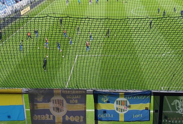 Bajnok lehet a DAC, mégsincs futballhangulat: Alig félház lesz csak a vendégszektorban a mai Slovan-DAC rangadón