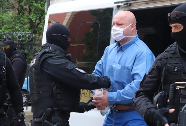 Perének újrafelvételét kérte az ógyallai polgármester, Basternák László gyilkosa