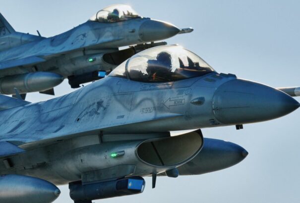 Dmitro Kuleba szerint csak „idő kérdése” az F-16-osok átadása Ukrajnának