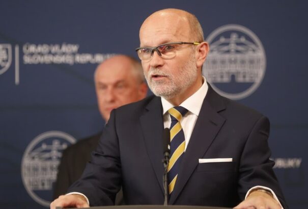 Káčer: Az EU gazdasági előnyöket és jólétet hozott Szlovákiának