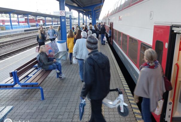 Pályafelújítás miatt egy hétig nem jár a vonat Pozsony–Újváros és Pozsony–Főpályaudvar között