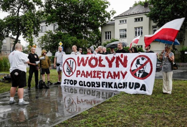 Lengyel külügyi szóvivő: Az ukránok kérjenek bocsánatot a volhíniai mészárlásért