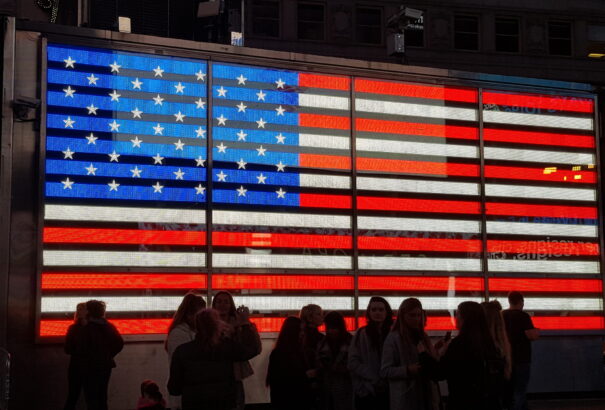 Micskó András: Amerika mókuskerékben