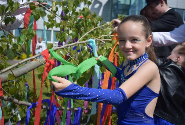 Önfeledt szórakozás a csallóközi tavaszünnepélyen –  IX. Magyar Majális, képriport