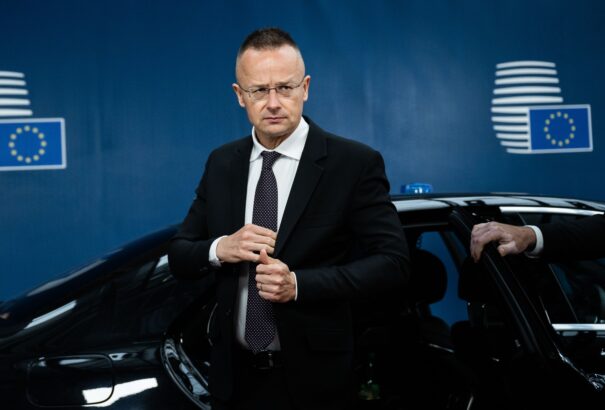 Szijjártó: a nyomás ellenére sem adjuk fel a béke melletti elkötelezettségünket és nemzeti érdekeinket