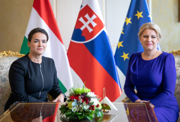 Szlovákiai buszbaleset: Novák Katalin levélben mondott köszönetet Szlovákiának a segítségért