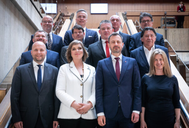 Ez volt a Heger-kabinet utolsó napja. A miniszterek közül többen visszatérnek a képviselői padokba