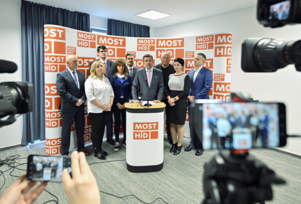 A „Most-Híd 2023” hazatalált és ideológiai hadat üzent a normalitásnak és a liberálistól eltérően gondolkodóknak