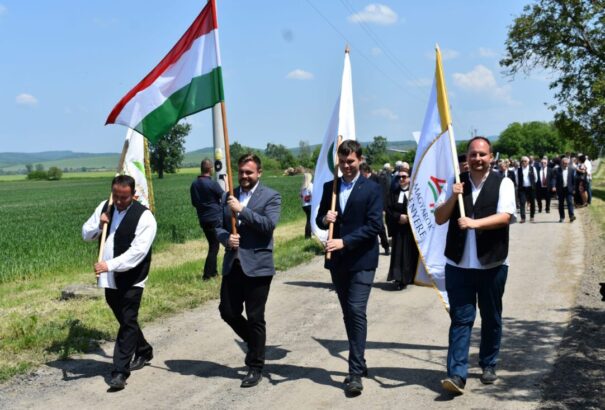 Kárpát-medencei Búzaszentelő Ünnepség, áldás a Felvidéken, ezúttal Hanván – képriport