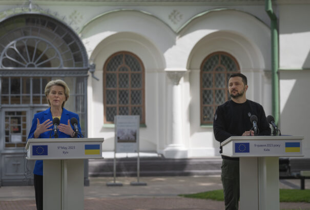 Az uniós csatlakozásról is tárgyalt Zelenszkij és Von der Leyen Kijevben