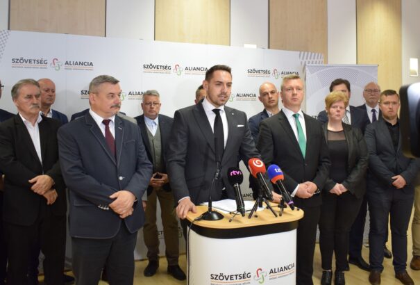 Gyimesi üzent a Szövetségnek: Ha széthullanak, akkor…