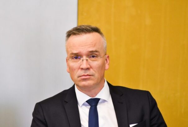 Klimek: Dugig tele államkasszát adunk át. Pellegrini anno két hétre elegendő pénzt hagyott