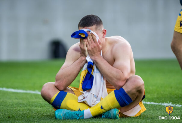 „A Slovannak is gondot okozhat az ilyen győzelem” – A játékvezetők, Világi és Kmotrík is reagált a DAC-Slovanon történtekre