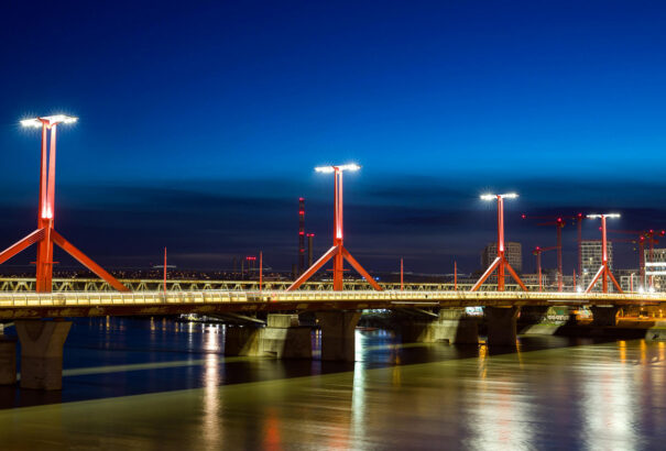 A Rákóczi híd mosásával zárul Budapest Duna-hídjainak tavaszi nagytakarítása