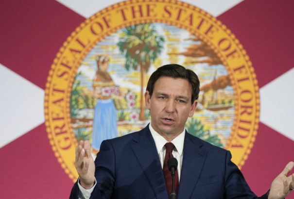 Ron DeSantis indul a Republikánus Párt elnöki posztjáért, Trump kihívójaként