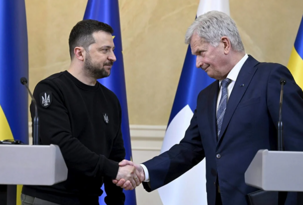 Zelenszkij Finnországban: Az idei év döntő lesz Ukrajna győzelme szempontjából