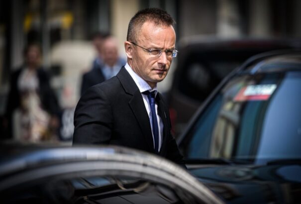 Szijjártó Péter: a külföldi beruházók bizalma töretlen Magyarország iránt