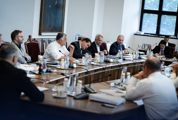 Orbán Viktor: Megkezdtük a felkészülést az uniós elnökségre