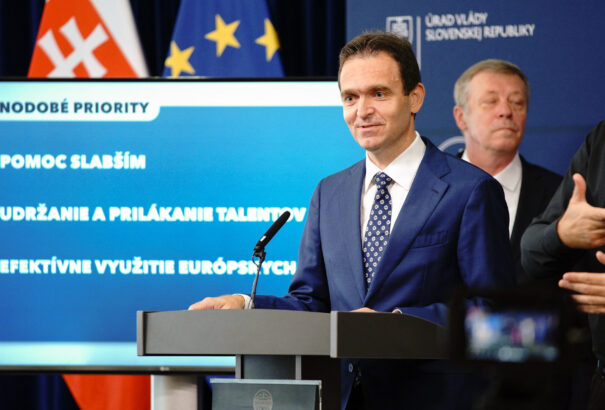 A hivatalnokkormány jóváhagyta saját programját. Ódor: Szeretnénk a jövő kormánya lenni