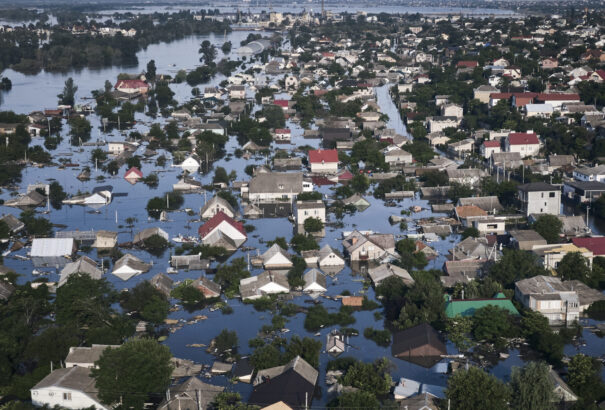 Gátrobbantás után: Sivataggá válhat a termőföld Herszonban