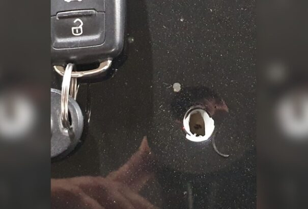 Čaputová élettársa lyukat talált az autója tetején – „Ha ez egy üzenet volt, nem hagyom magam megfélemlíteni” – mondta