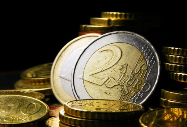 Csehország vezet, Magyarország Szlovákia előtt – Íme, a nagy átlagbér-összehasonlítás