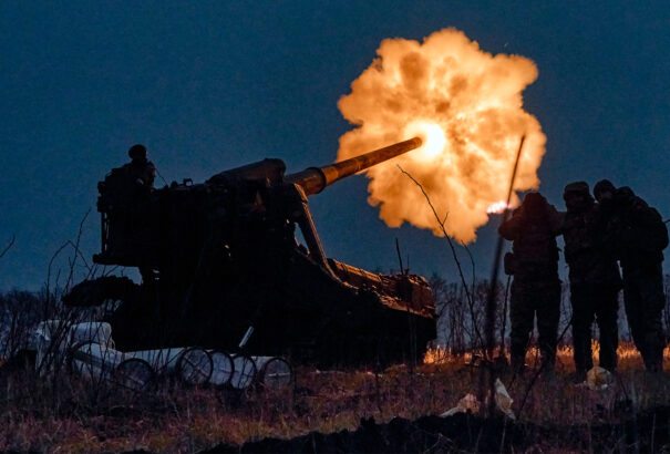 Orosz közlés szerint kazettás bombákkal lőttek egy határmenti falut az ukránok