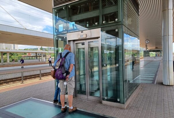 Sokunknak segíthet  a budapesti metróállomások akadálymentessége