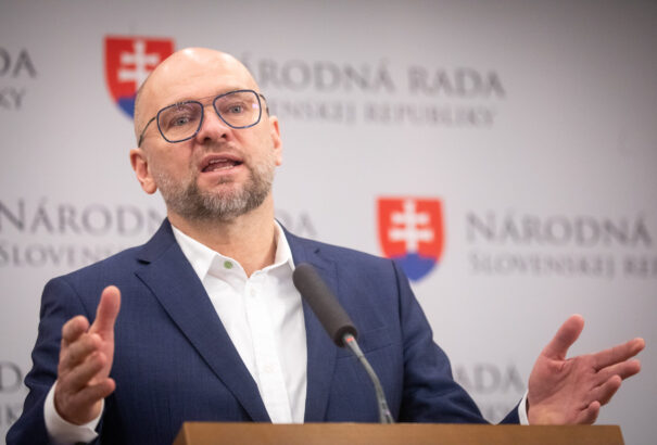 Az SaS, az SNS, a HLAS és a MATICA is Orbán tusványosi beszéde miatt hisztériázik