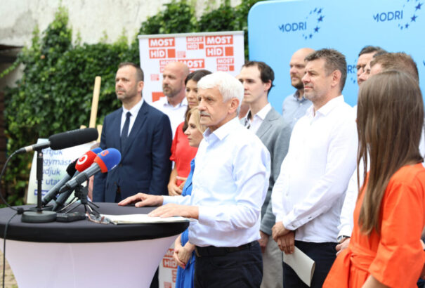 Sajátos marketinghúzás a narancskékektől: protestálás keretében nem indítanak senkit a lista 150. helyén