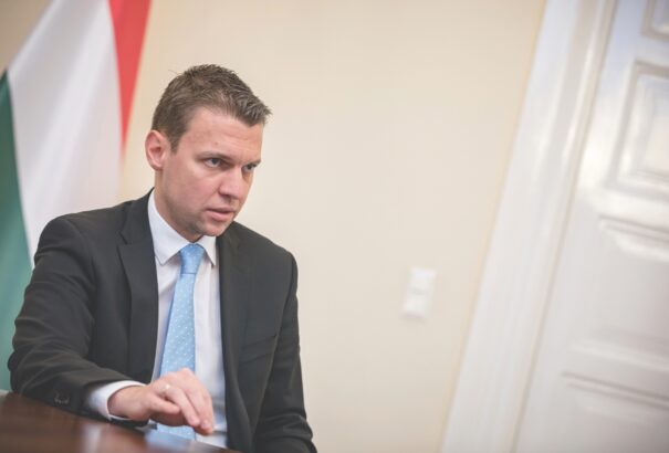 A magyar külügyi államtitkár helyretette  Wlachovskýt: a miniszter úrnak vagy rossz a memóriája, vagy hazudik