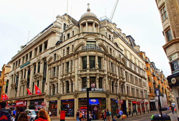 London ikonikus történelmi épülete helyére mecsetet húznak fel