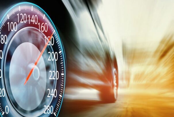 Újítás jöhet Ausztriában, komoly büntetést kapnának a gyorshajtók