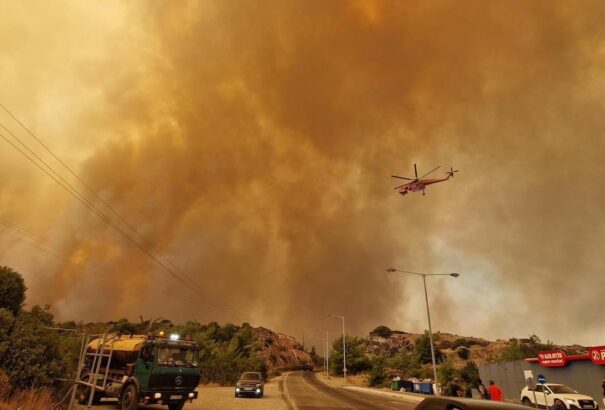 Erdőtűz Rodoszon: Példátlan mentőakció zajlik a görög szigeten