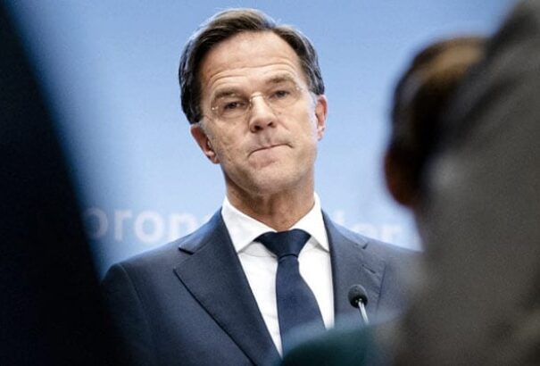 A holland álkonzervatívok vezére, Mark Rutte visszavonul