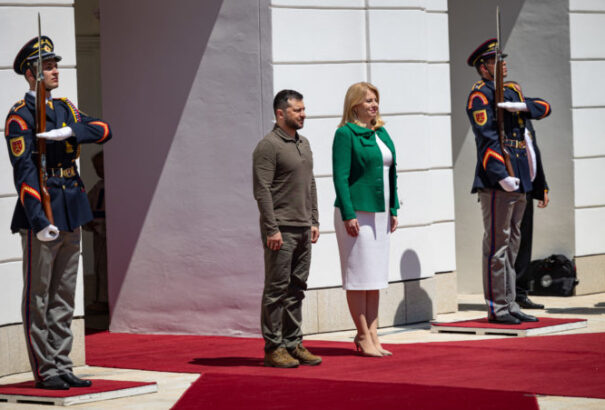 Zelenszkij Pozsonyban: Nem értem, hogy lehetnek bárkinek is oroszbarát nézetei