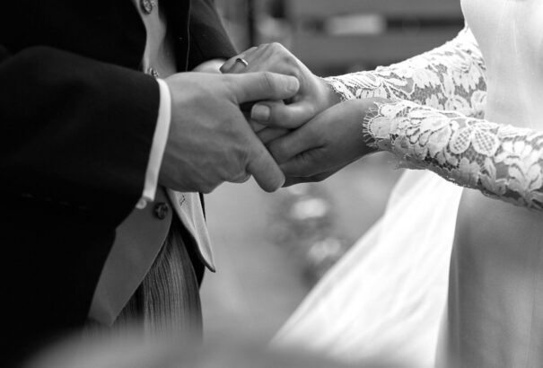 Érdekházasságok miatt nyomoz a szlovák rendőrség