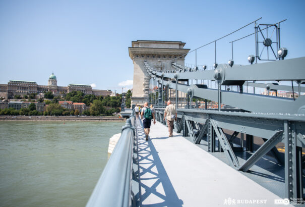 Átadásra került a teljesen megújult Lánchíd