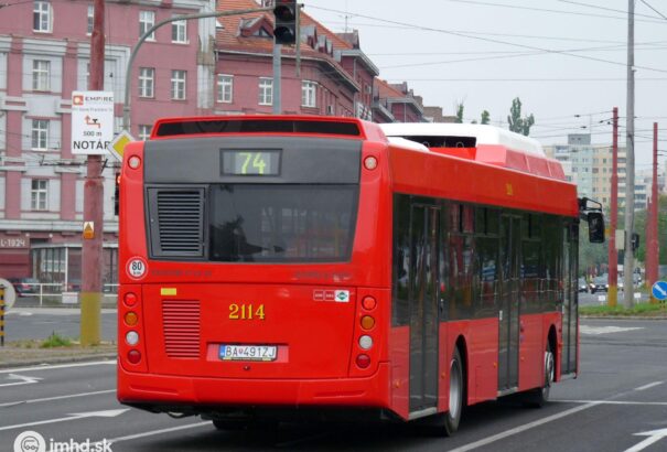 Eladja leselejtezett buszait a Pozsonyi Tömegközlekedési Vállalat